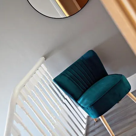 شقة The Loft Apartment, 8 Granville Road