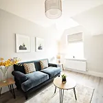 The Loft Apartment, 8 Granville Road * 해러게이트
