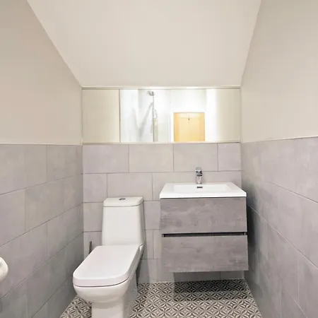 아파트 The Loft Apartment, 8 Granville Road